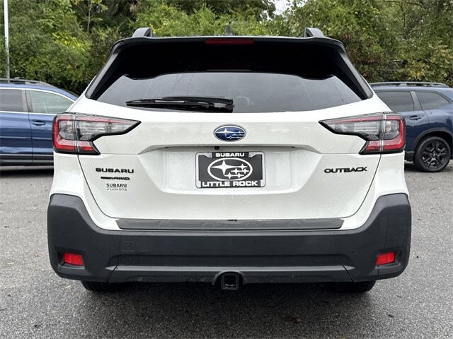2023 Subaru Outback Onyx Edition photo 3