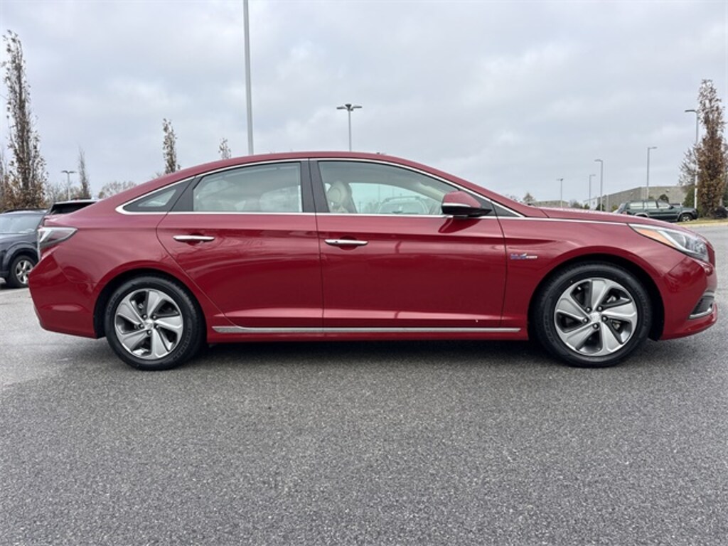 Used 2016 Hyundai Sonata Hybrid Limited Sedan