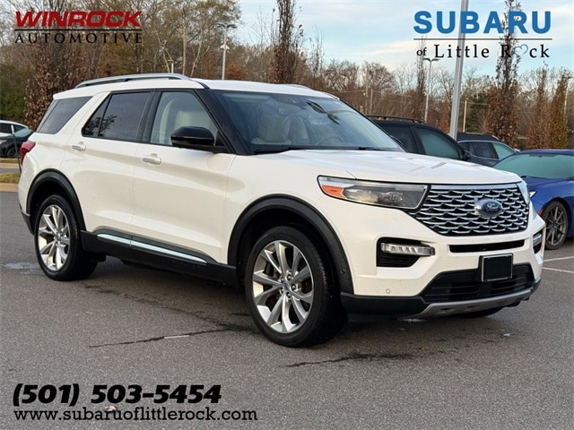 2021 Ford Explorer Platinum's photo