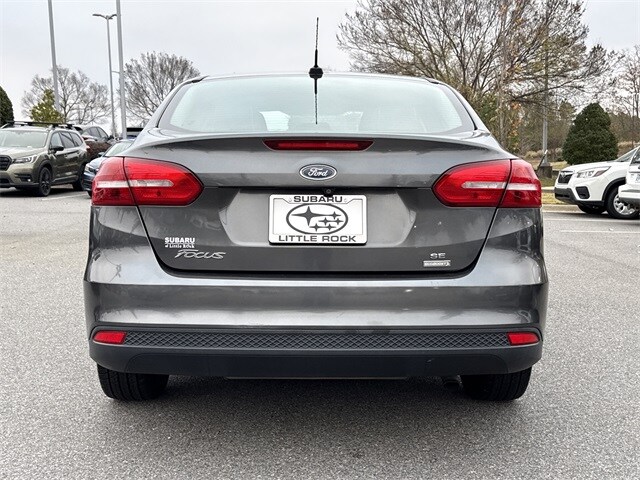 2017 Ford Focus SE photo 4