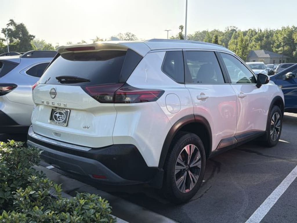 Used 2023 Nissan Rogue SV SUV