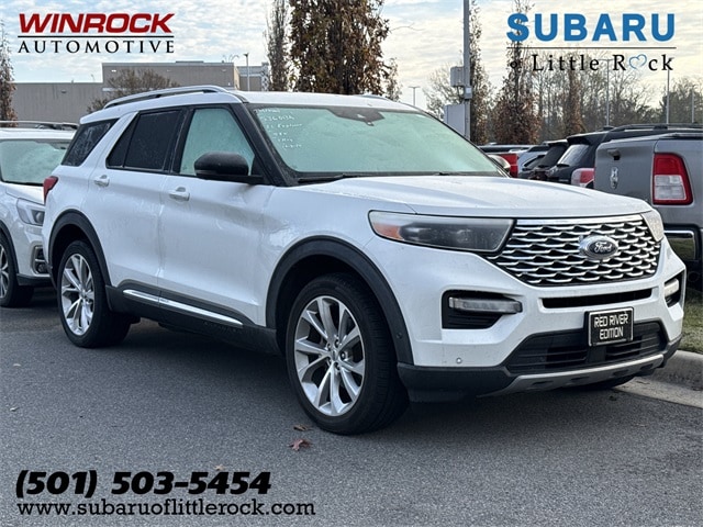 2021 Ford Explorer Platinum's photo