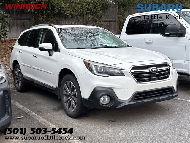2018 Subaru Outback Touring's photo