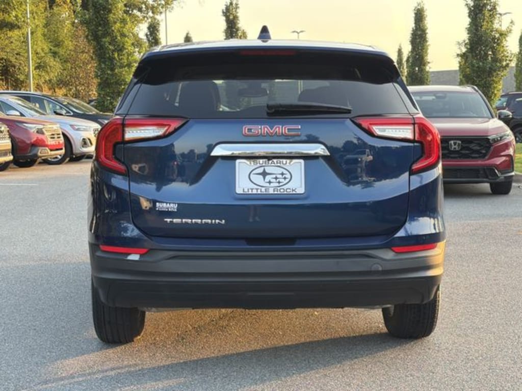 Used 2022 GMC Terrain SLE SUV