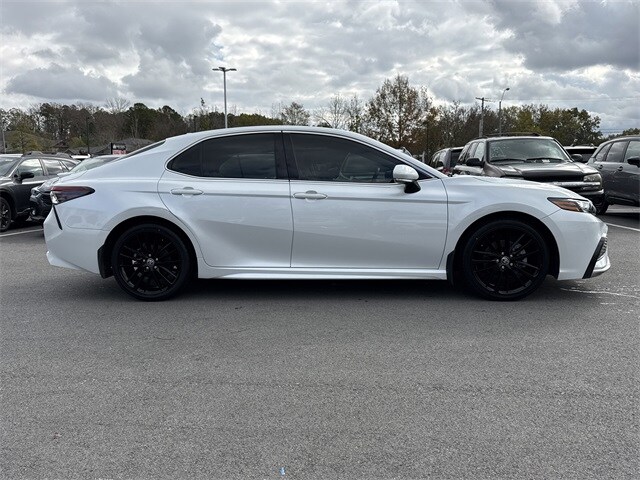 2023 Toyota Camry Hybrid XSE photo 2