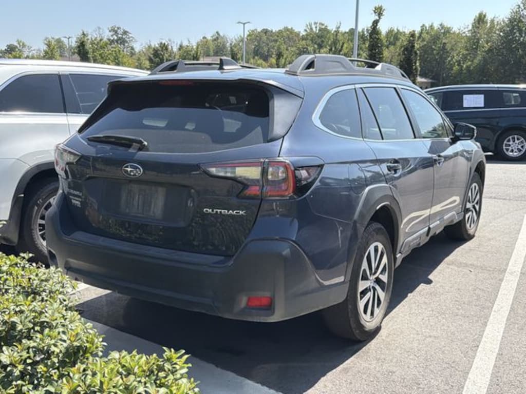 Used 2025 Subaru Outback Premium SUV