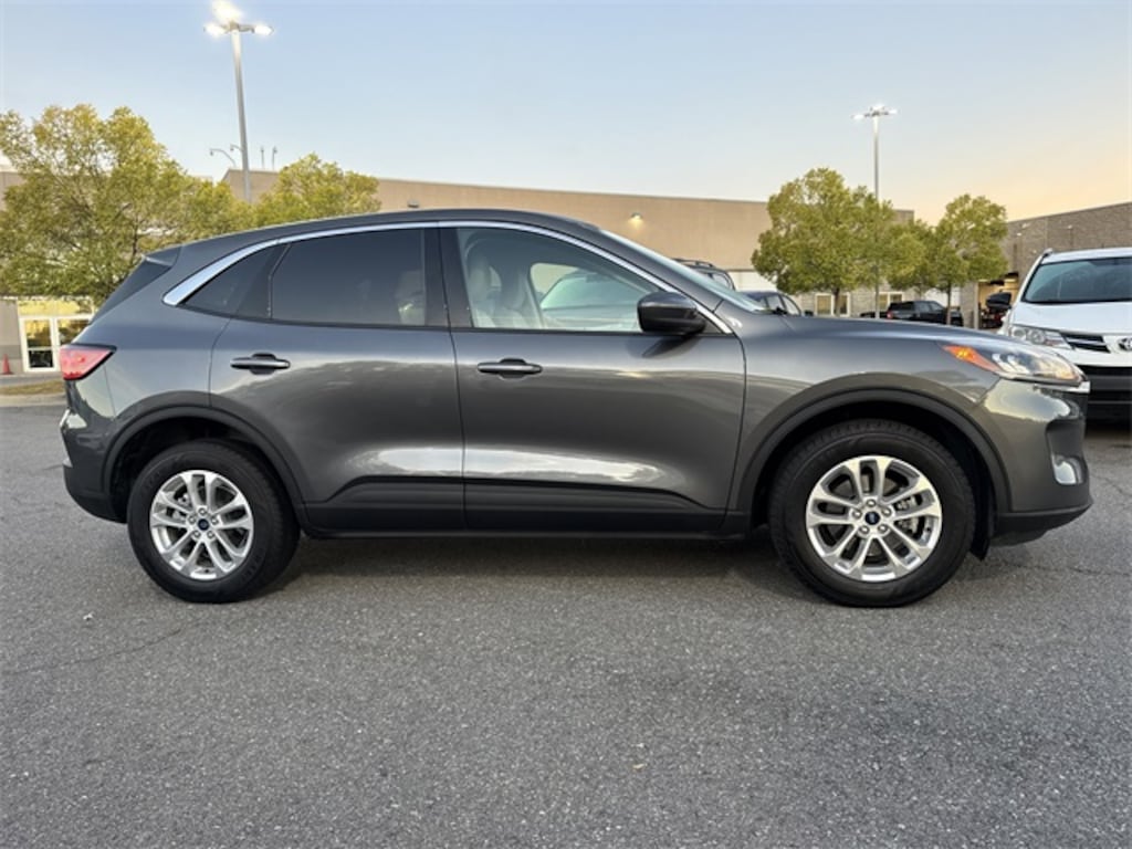 Used 2021 Ford Escape SE SUV