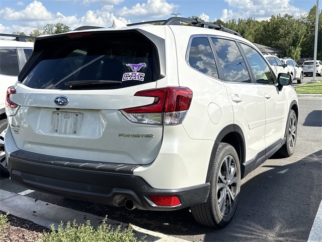 2021 Subaru Forester Limited photo 2