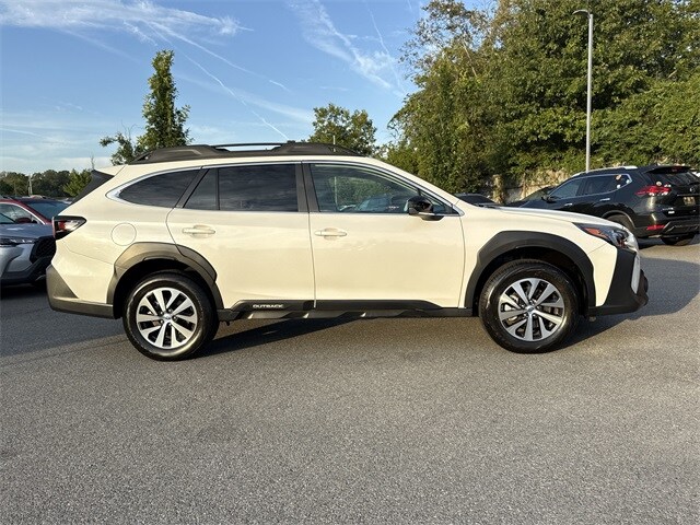 2025 Subaru Outback Premium photo 3