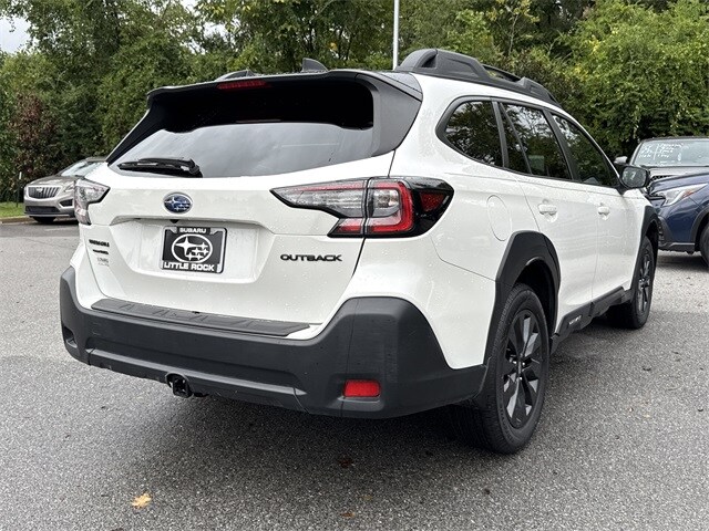 2023 Subaru Outback Onyx Edition photo 2