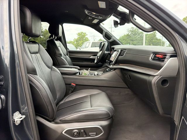2024 Jeep Wagoneer L Series II - Photo 20
