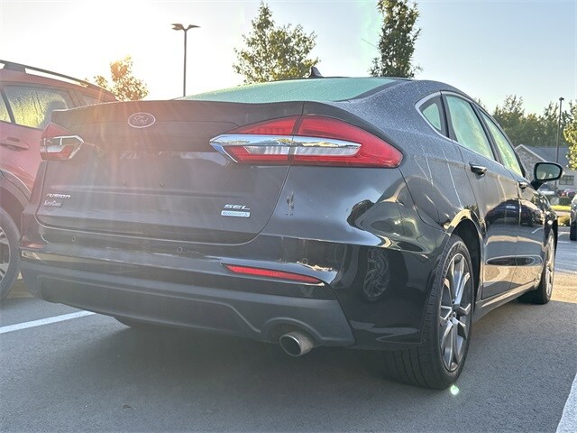 2019 Ford Fusion SEL photo 4