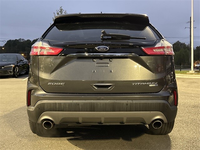 2020 Ford Edge Titanium photo 4