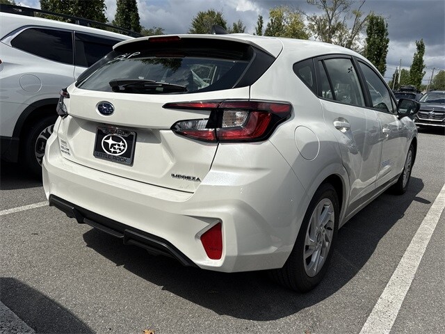 2025 Subaru Impreza Base photo 4