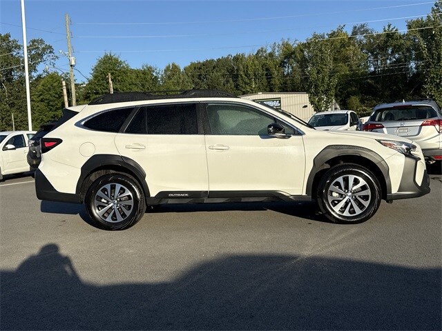 2024 Subaru Outback Premium photo 2
