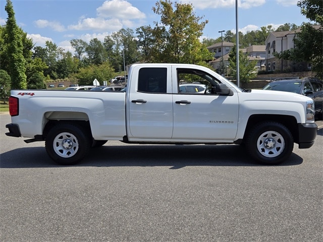 Used 2018 Chevrolet Silverado 1500 Work Truck 1WT with VIN 1GCVKNEC5JZ306480 for sale in Little Rock