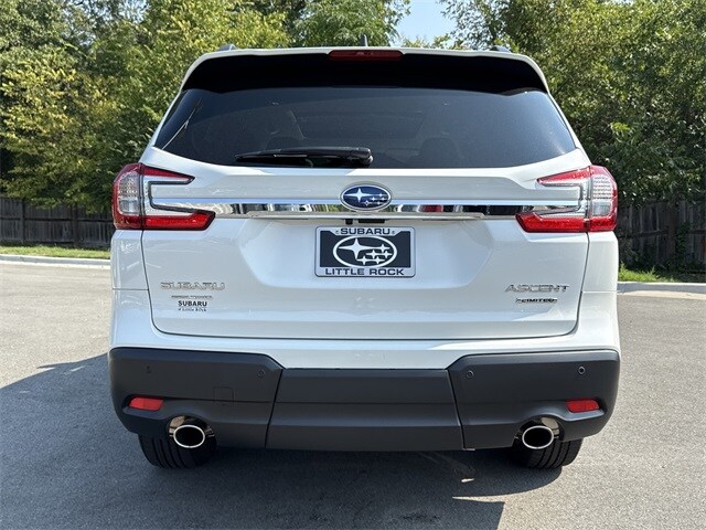 2025 Subaru Ascent Limited photo 3