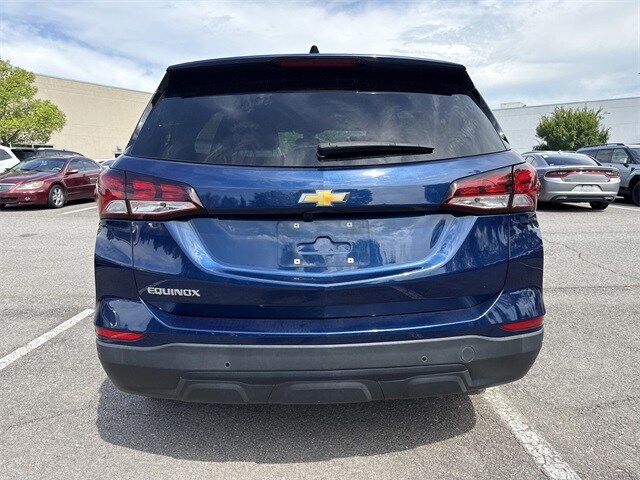 2022 Chevrolet Equinox LS photo 4