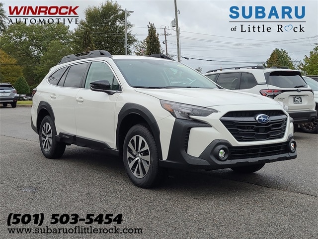 2025 Subaru Outback Premium's photo