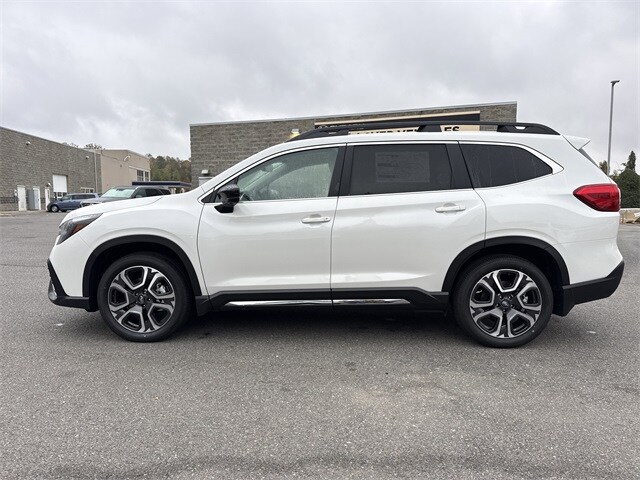 2025 Subaru Ascent Onyx Edition photo 2