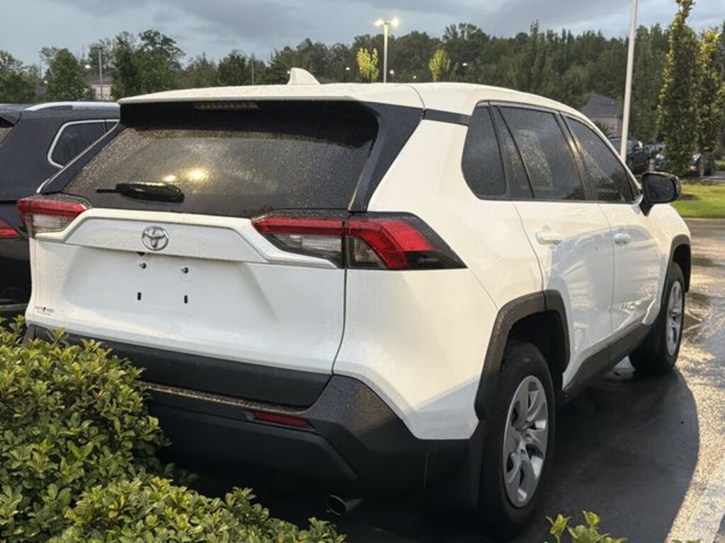 Used 2022 Toyota RAV4 LE SUV