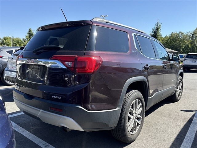 2017 Gmc Acadia SLE photo 4