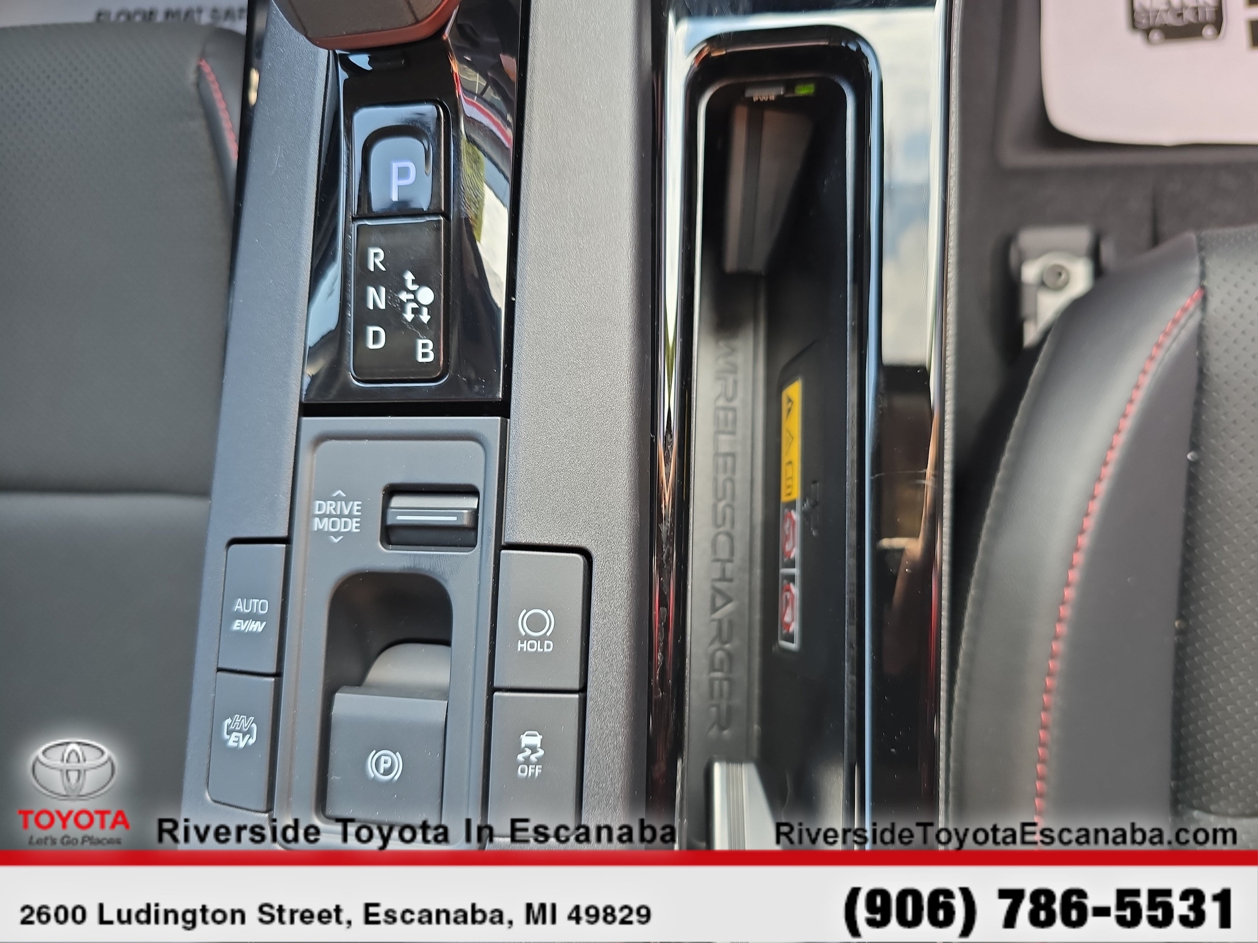 2026 Toyota Prius Plug-in Hybrid XSE - Photo 28