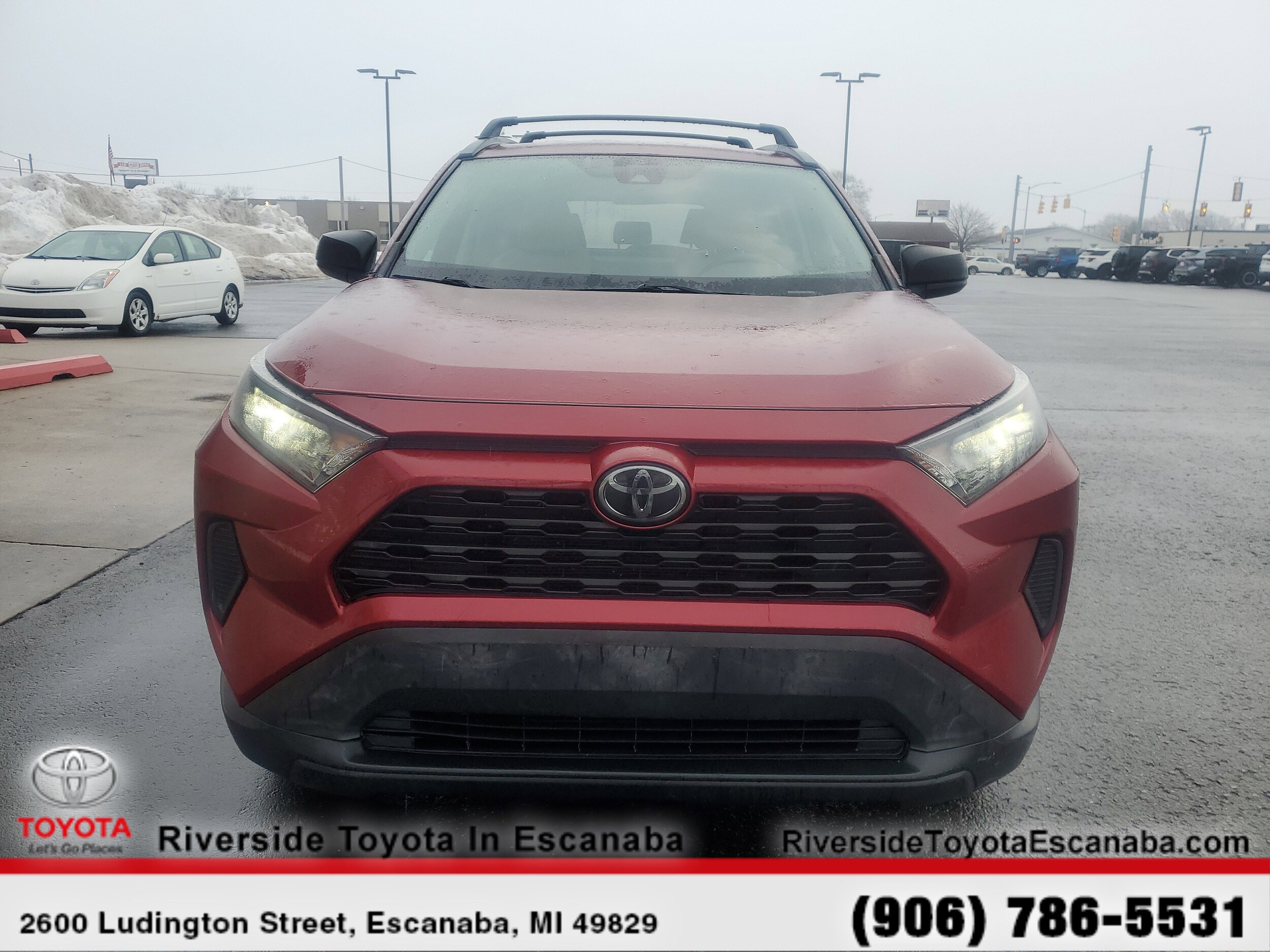 Used 2019 Toyota RAV4 LE with VIN 2T3F1RFV3KW023995 for sale in Escanaba, MI