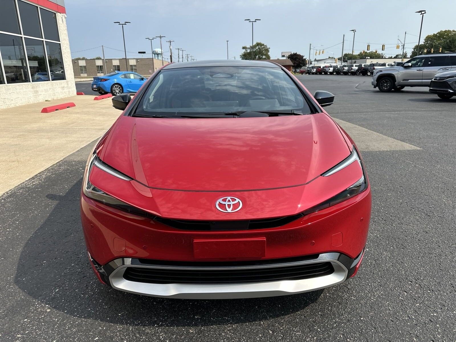 2024 Toyota Prius Prime XSE Premium photo 2
