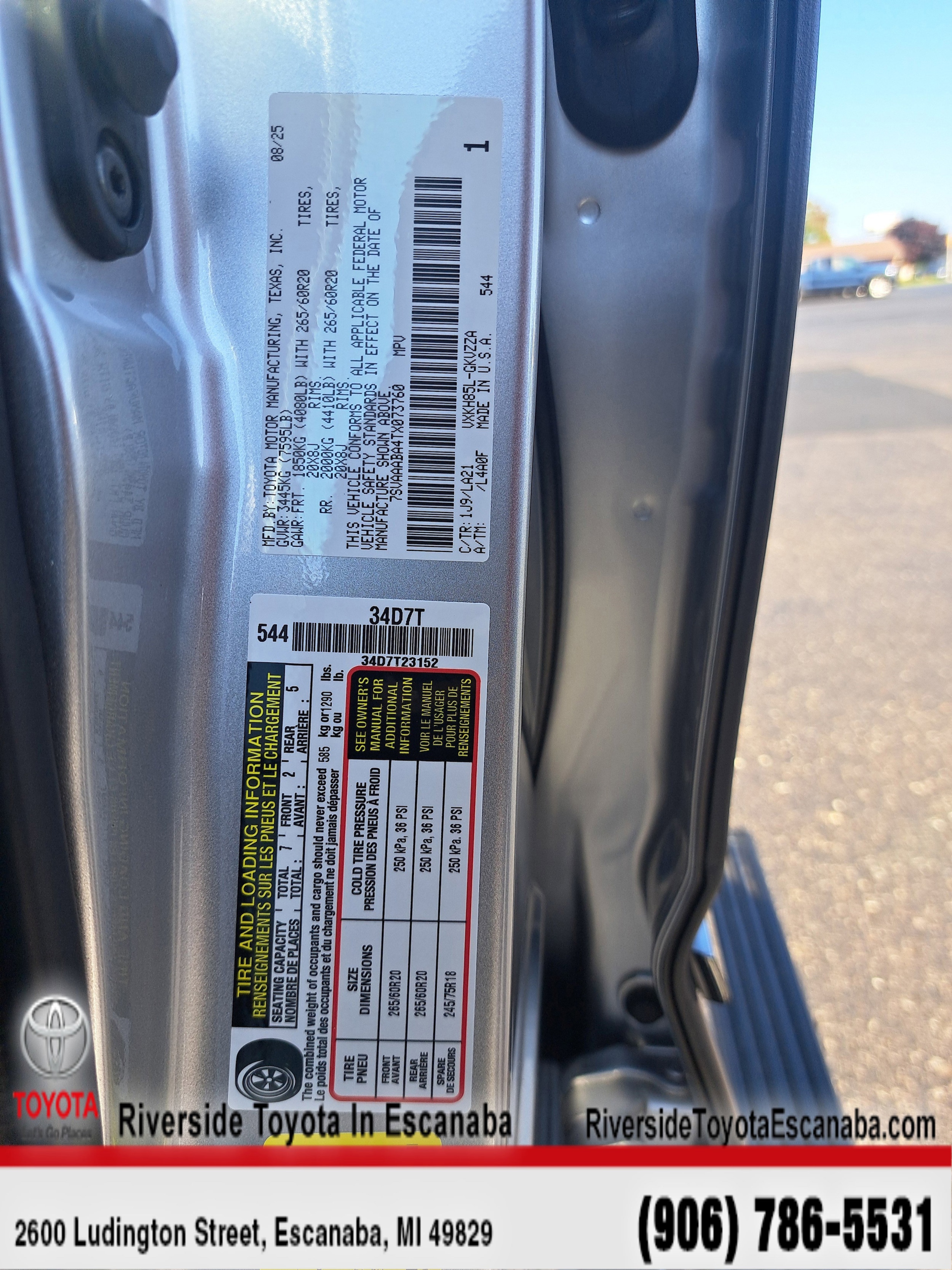 2026 Toyota Sequoia Platinum - Photo 12