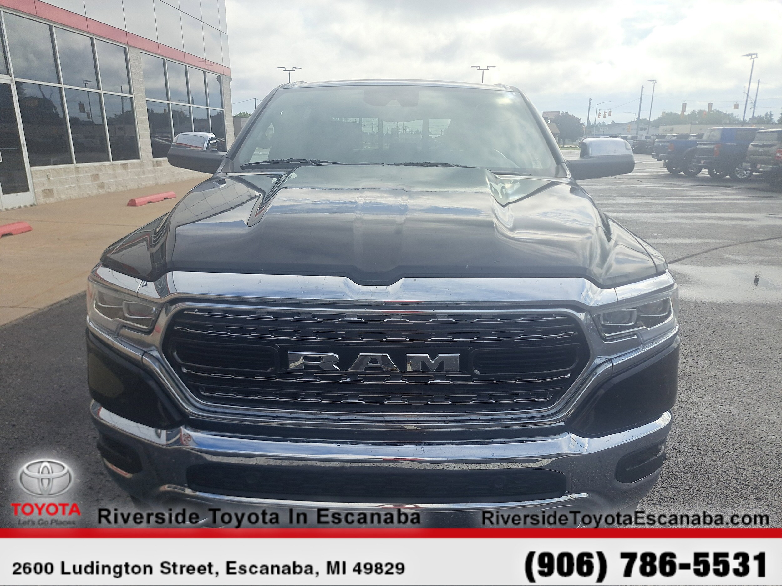 2020 Ram 1500 Limited photo 2