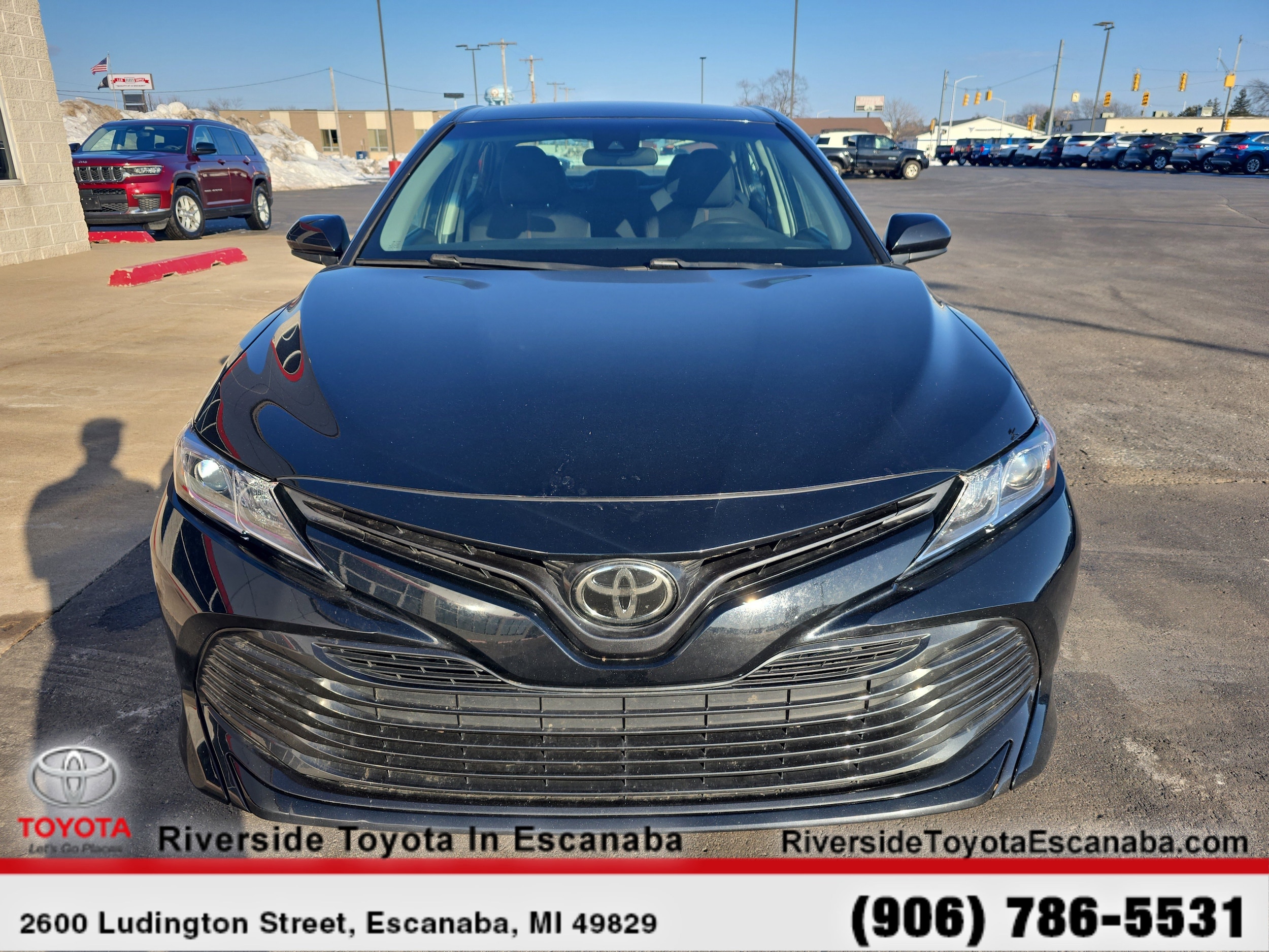 Used 2019 Toyota Camry LE with VIN 4T1B11HK5KU697013 for sale in Escanaba, MI