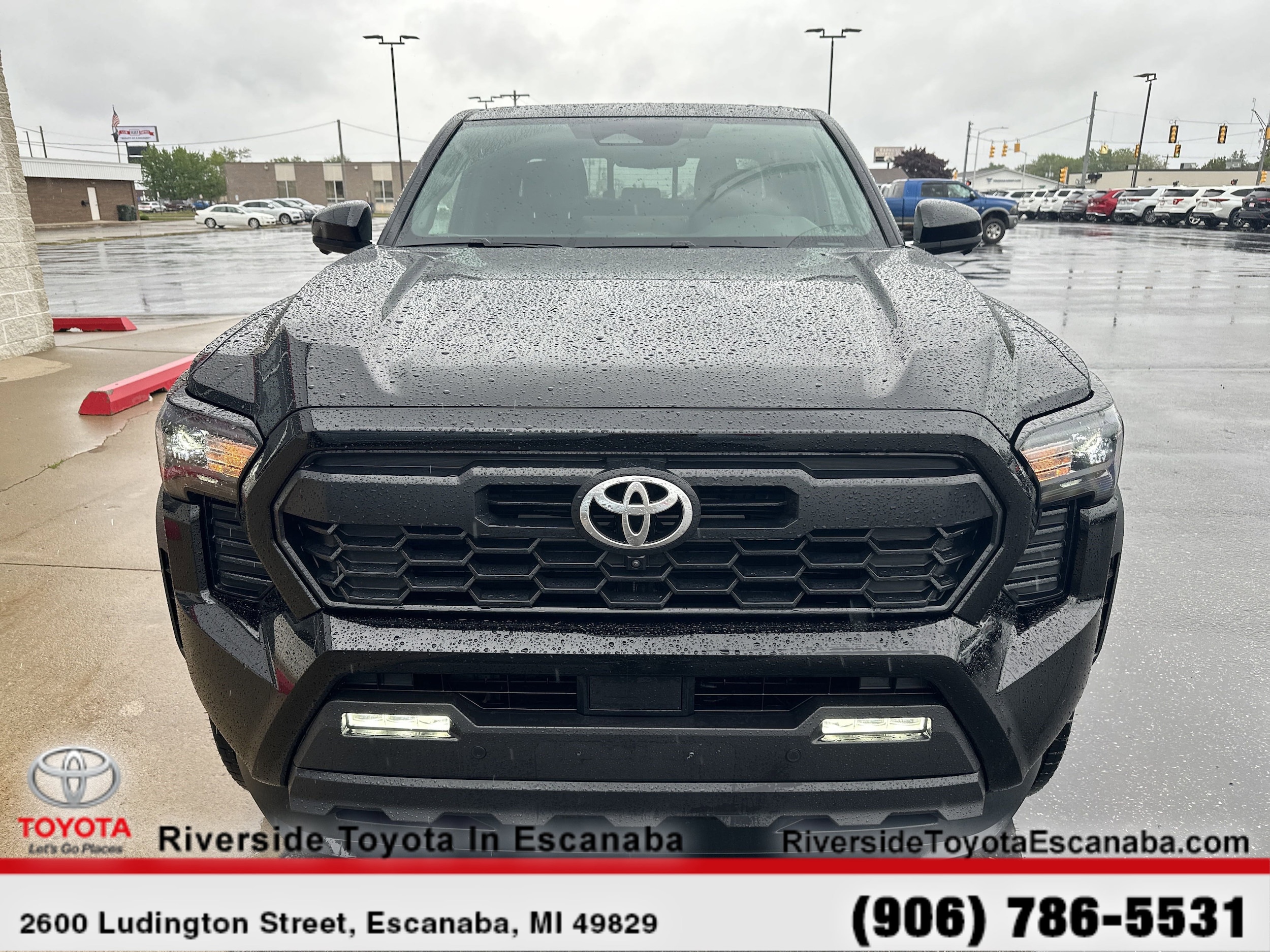 Used 2024 Toyota Tacoma TRD Off Road with VIN 3TYLC5LN6RT003296 for sale in Escanaba, MI