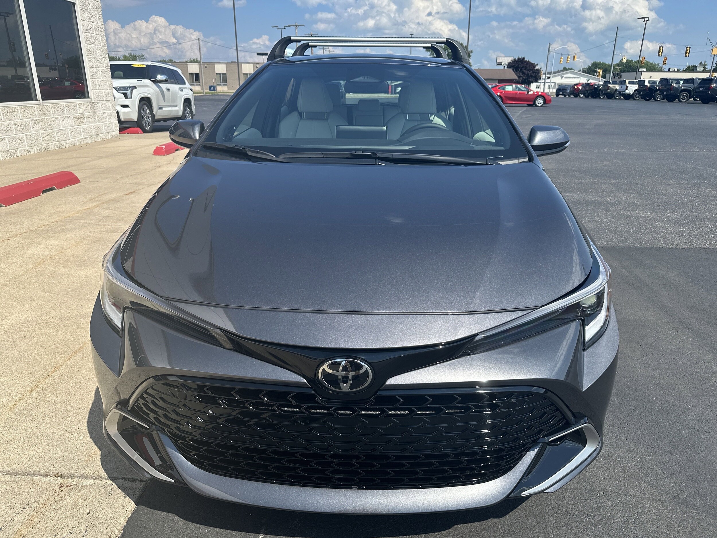 2025 Toyota Corolla XSE photo 2