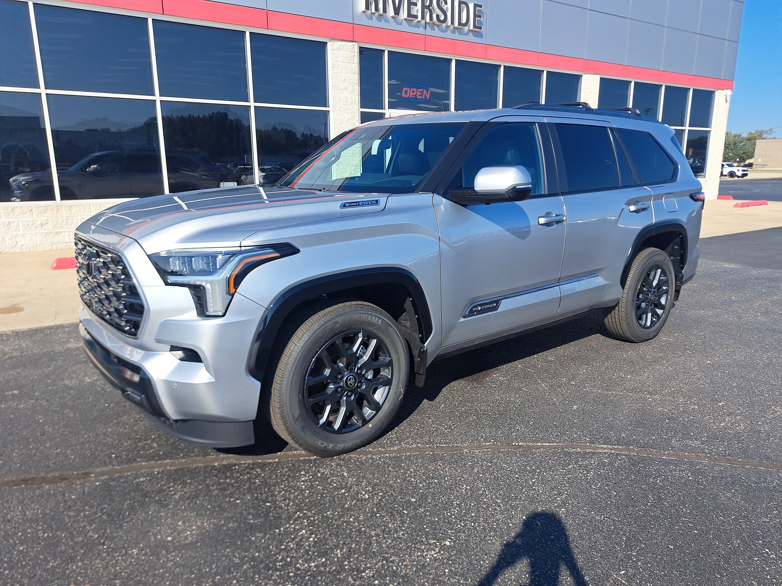 2026 Toyota Sequoia Platinum photo 3