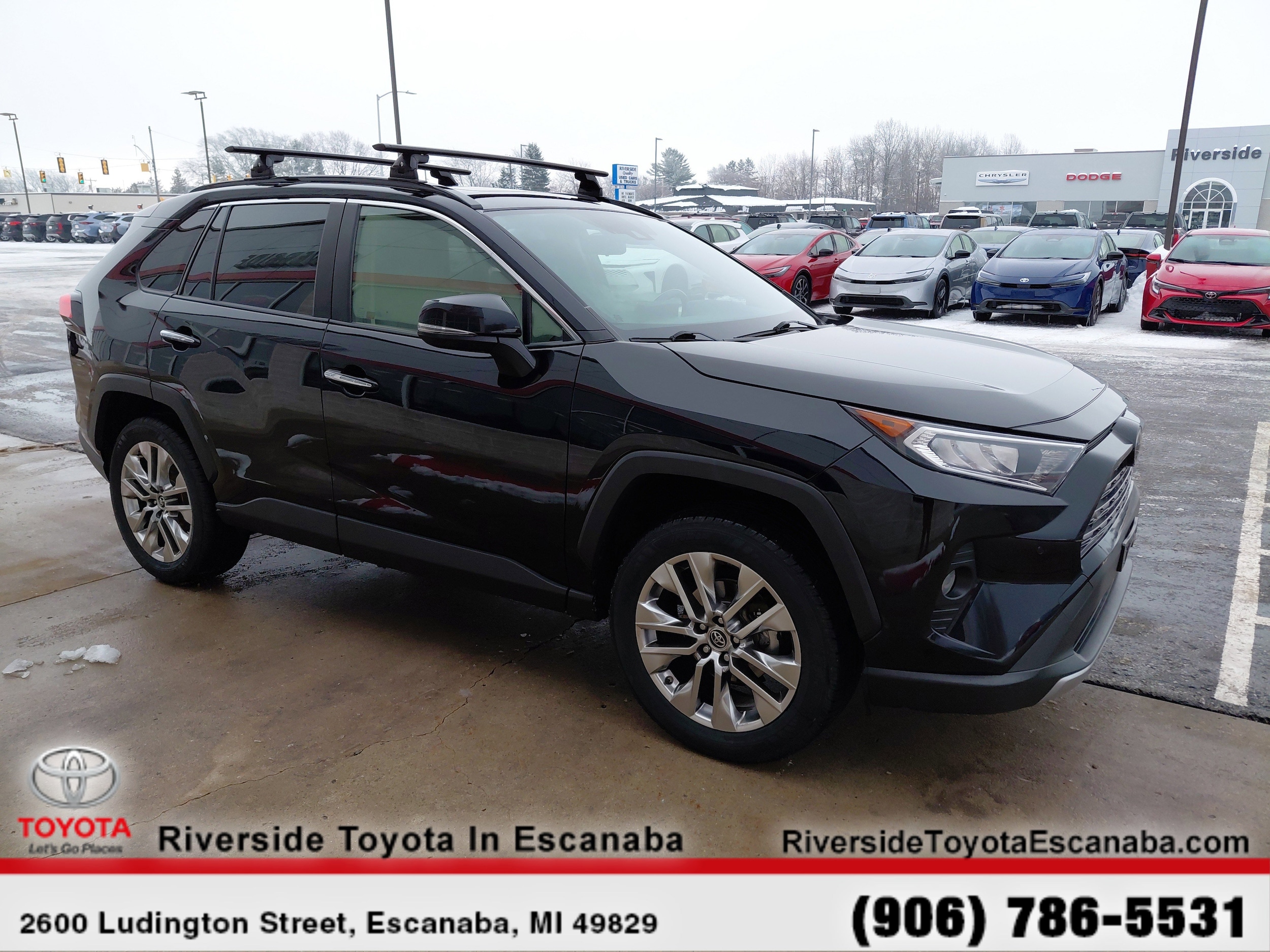 2019 Toyota RAV4 Limited's photo