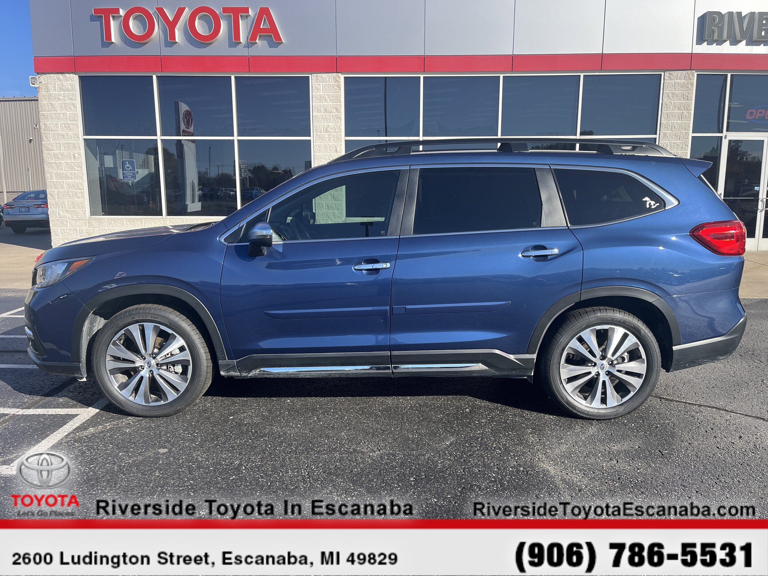 2019 Subaru Ascent Touring photo 4