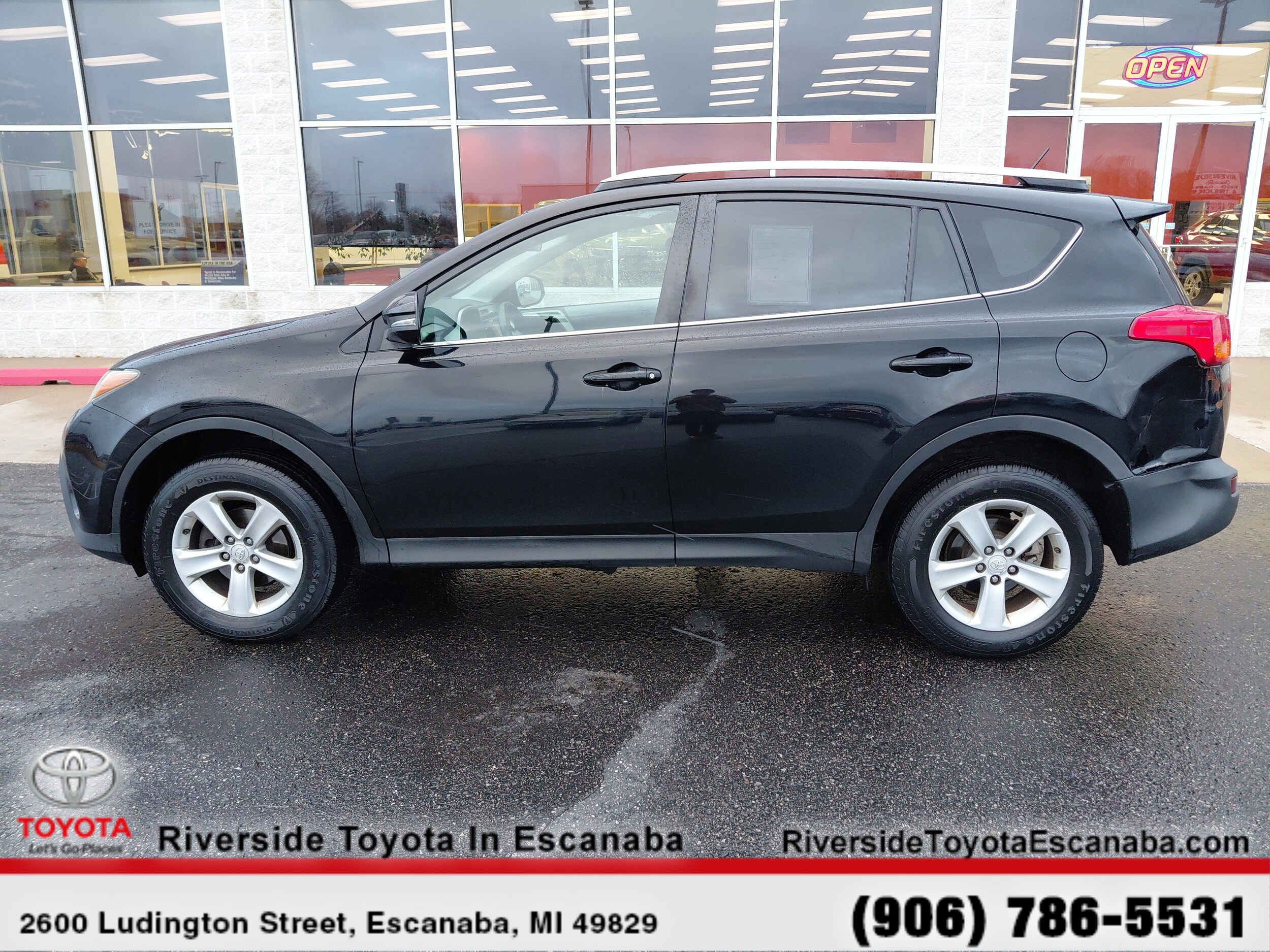 2013 Toyota RAV4 XLE photo 3