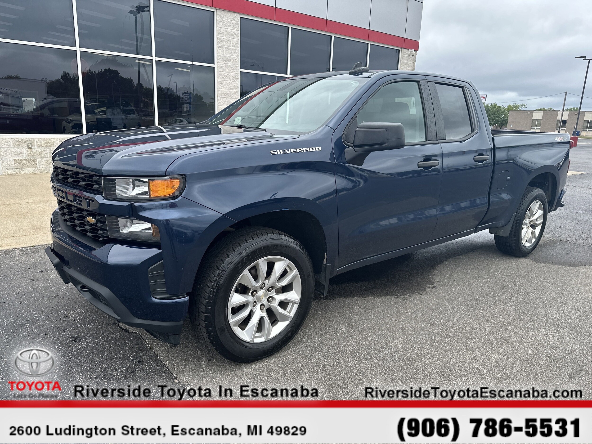 2020 Chevrolet Silverado 1500 Custom photo 3