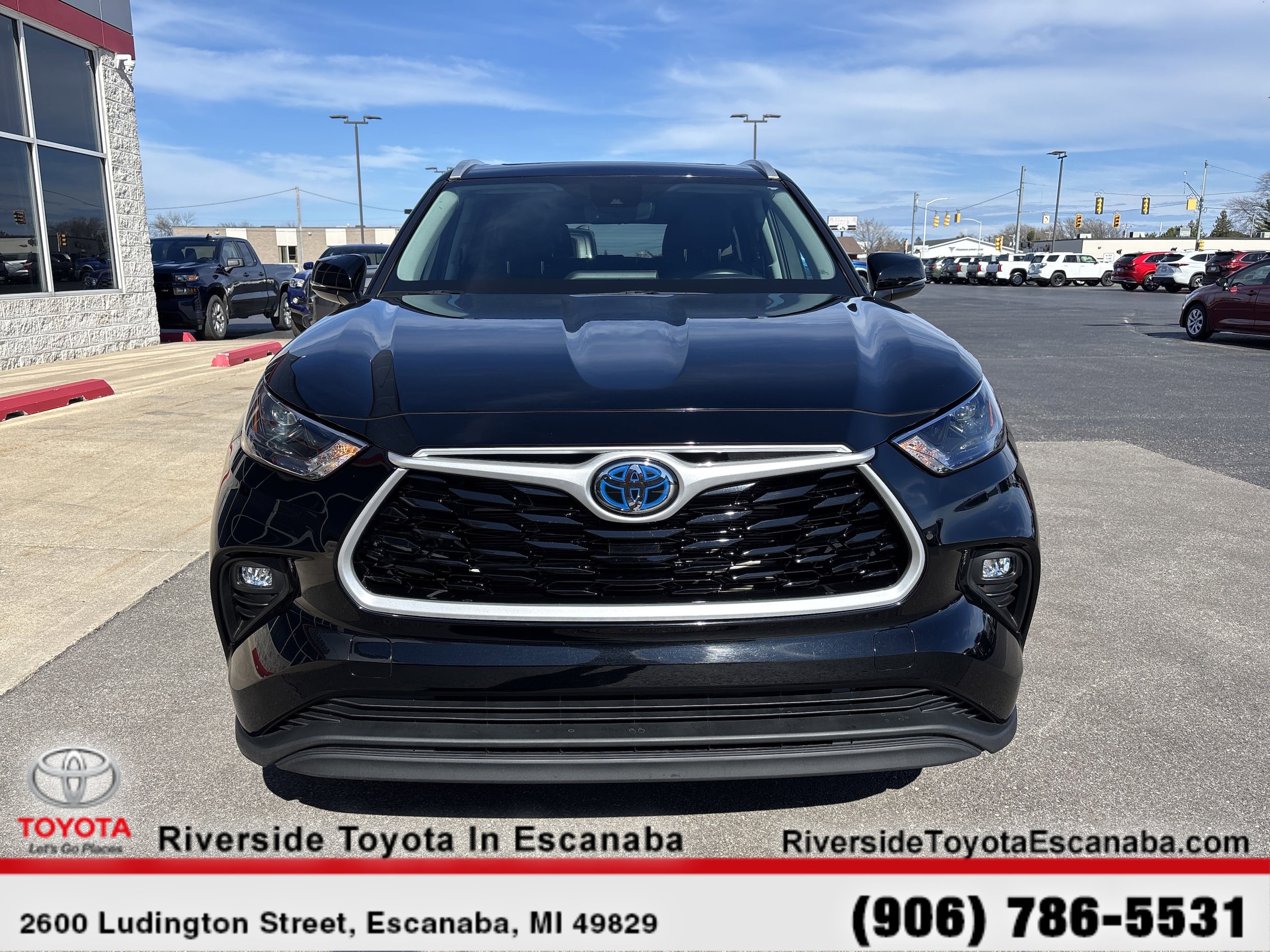 Certified 2022 Toyota Highlander XLE with VIN 5TDHBRCH1NS538293 for sale in Escanaba, MI