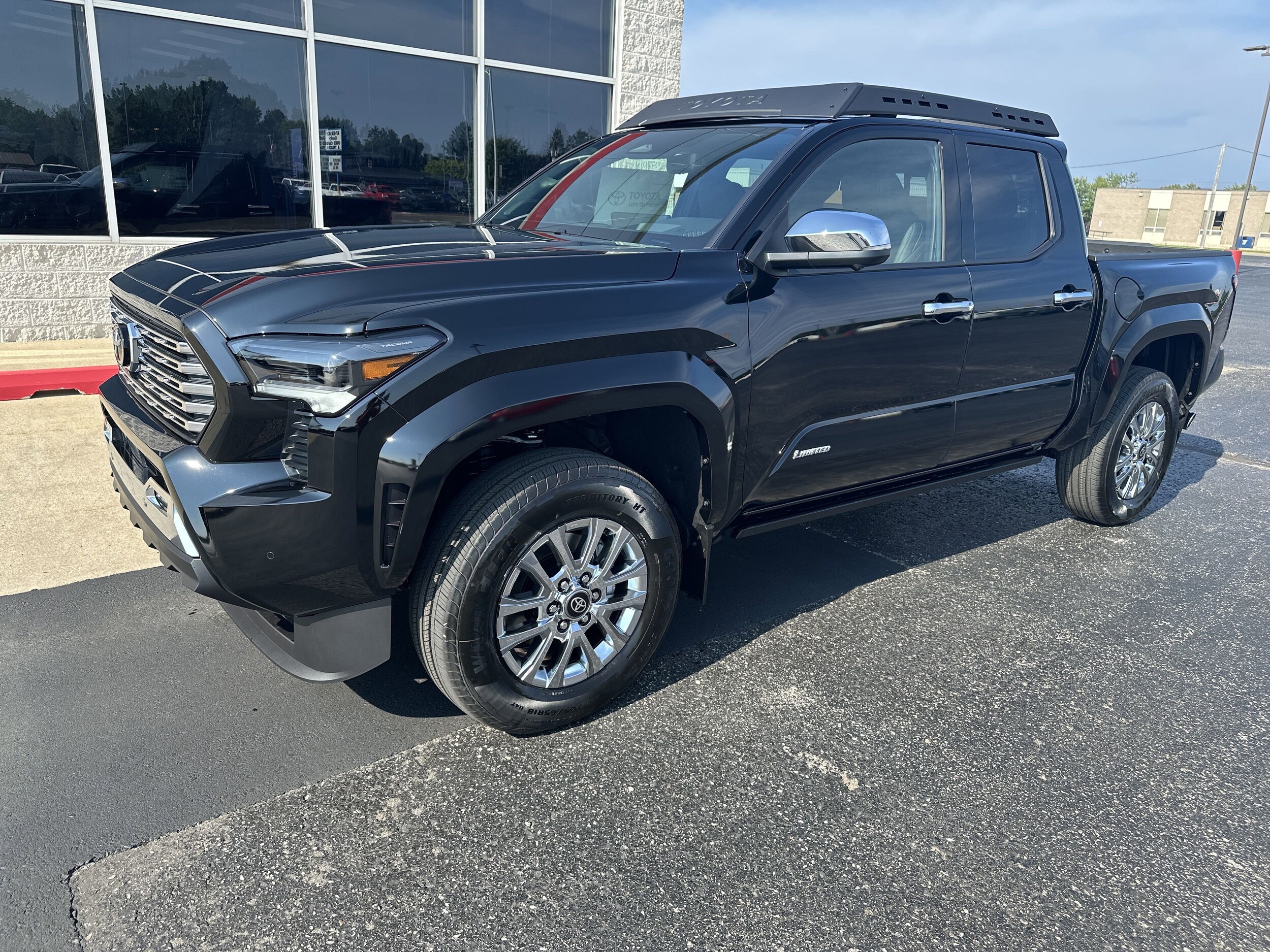 2025 Toyota Tacoma Limited photo 3