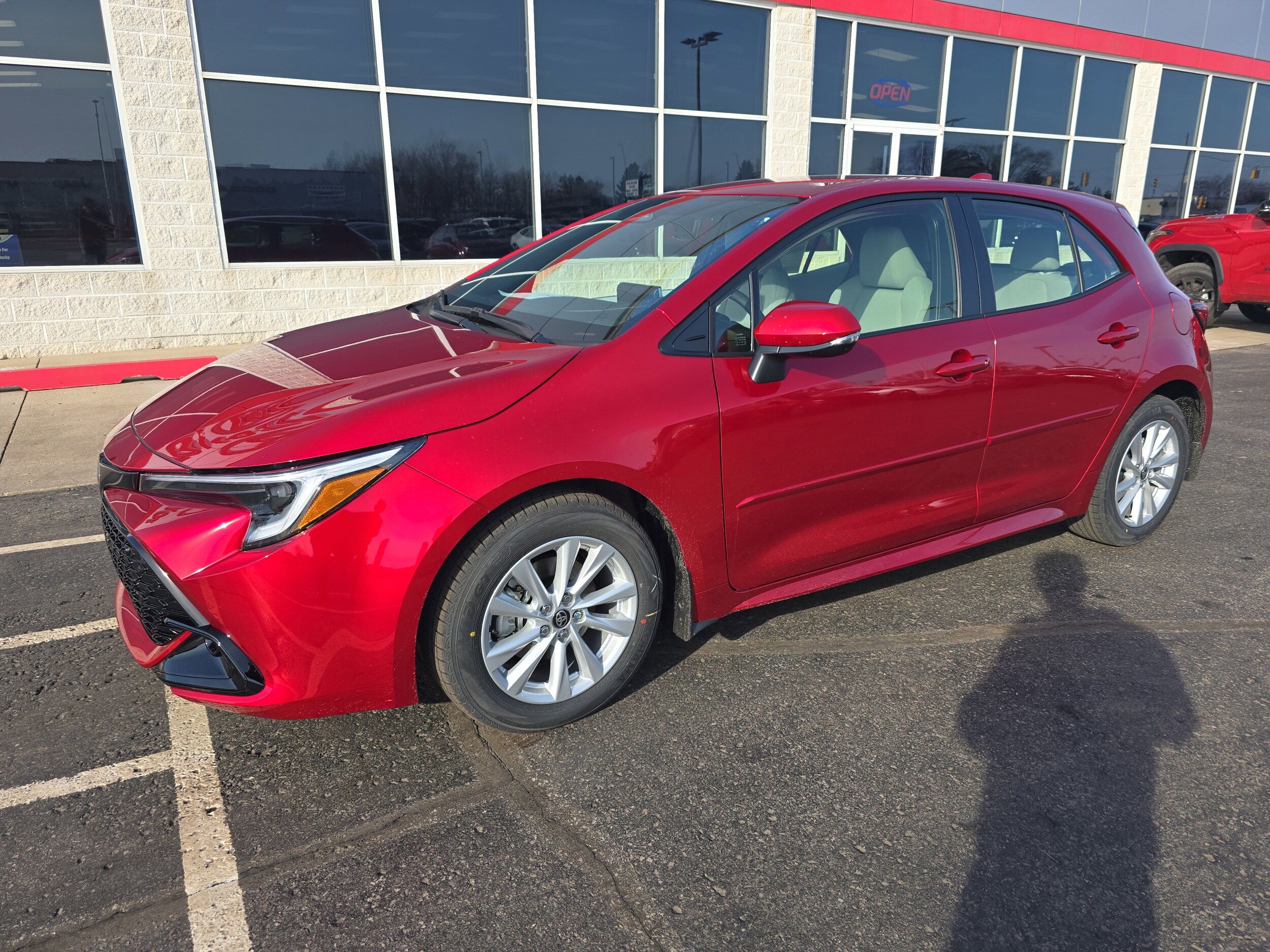 2025 Toyota Corolla SE photo 3