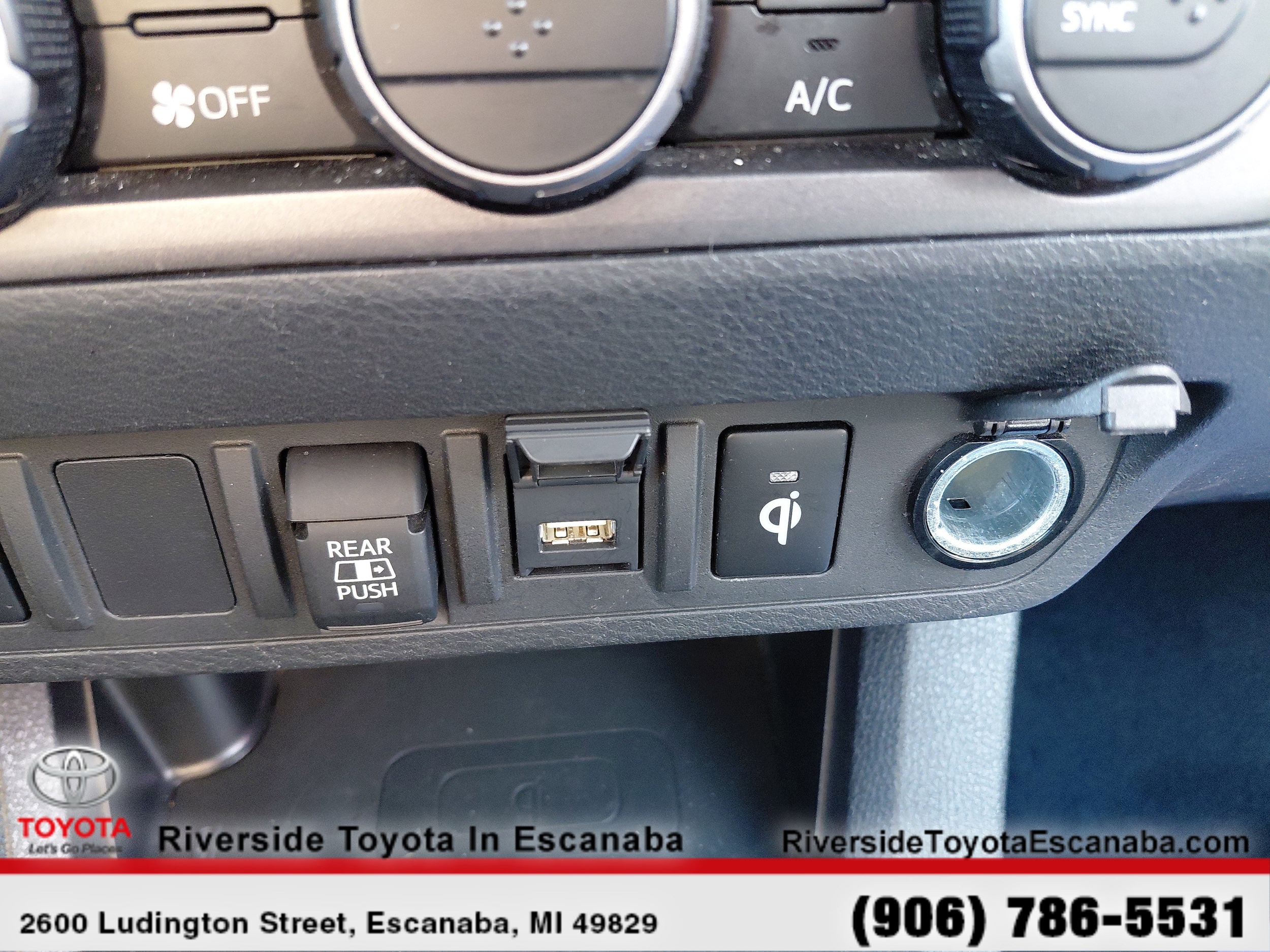 2023 Toyota Tacoma TRD Sport - Photo 18