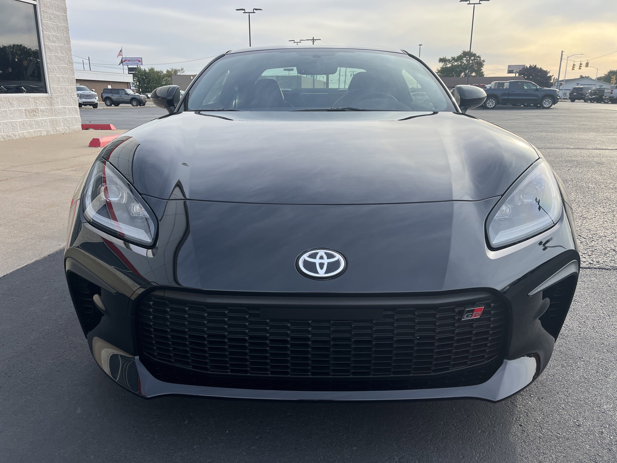 2025 Toyota GR86 Premium photo 2