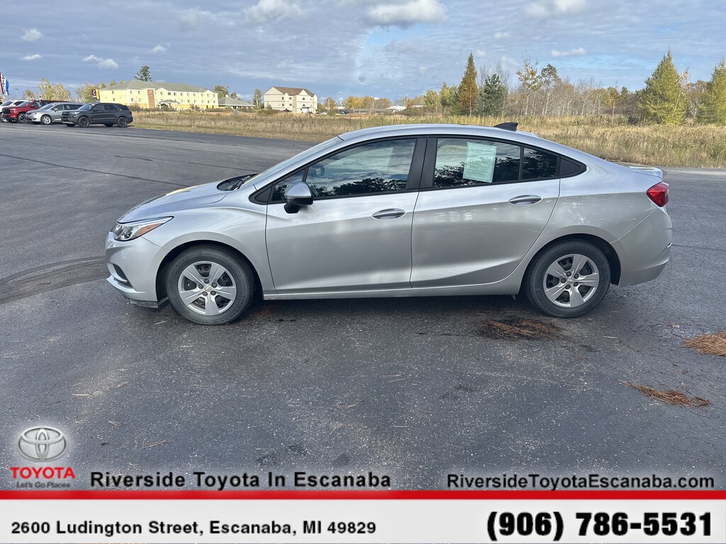 Used 2017 Chevrolet Cruze LS Auto Sedan