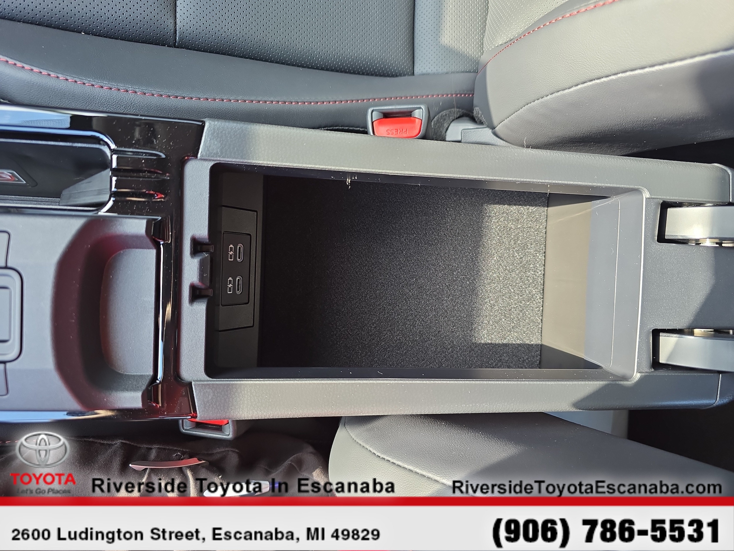 2026 Toyota Prius Plug-in Hybrid XSE - Photo 20