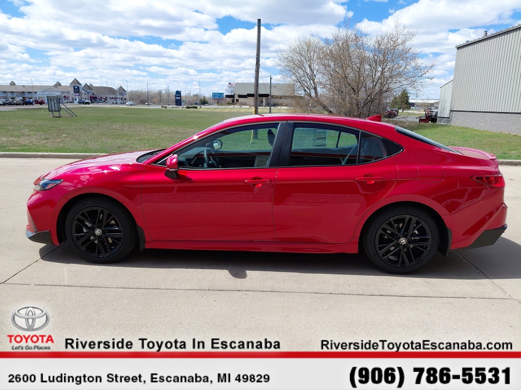 New 2026 Toyota Camry SE Sedan