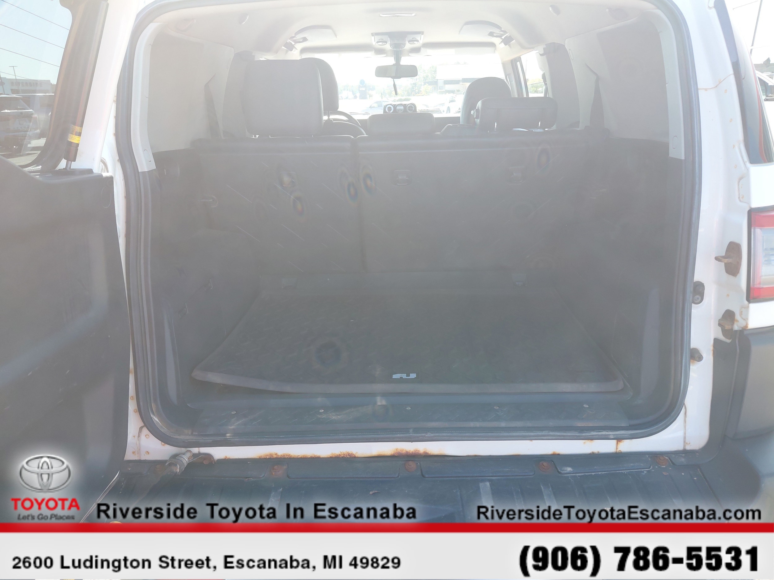 2013 Toyota FJ Cruiser Base - Photo 8