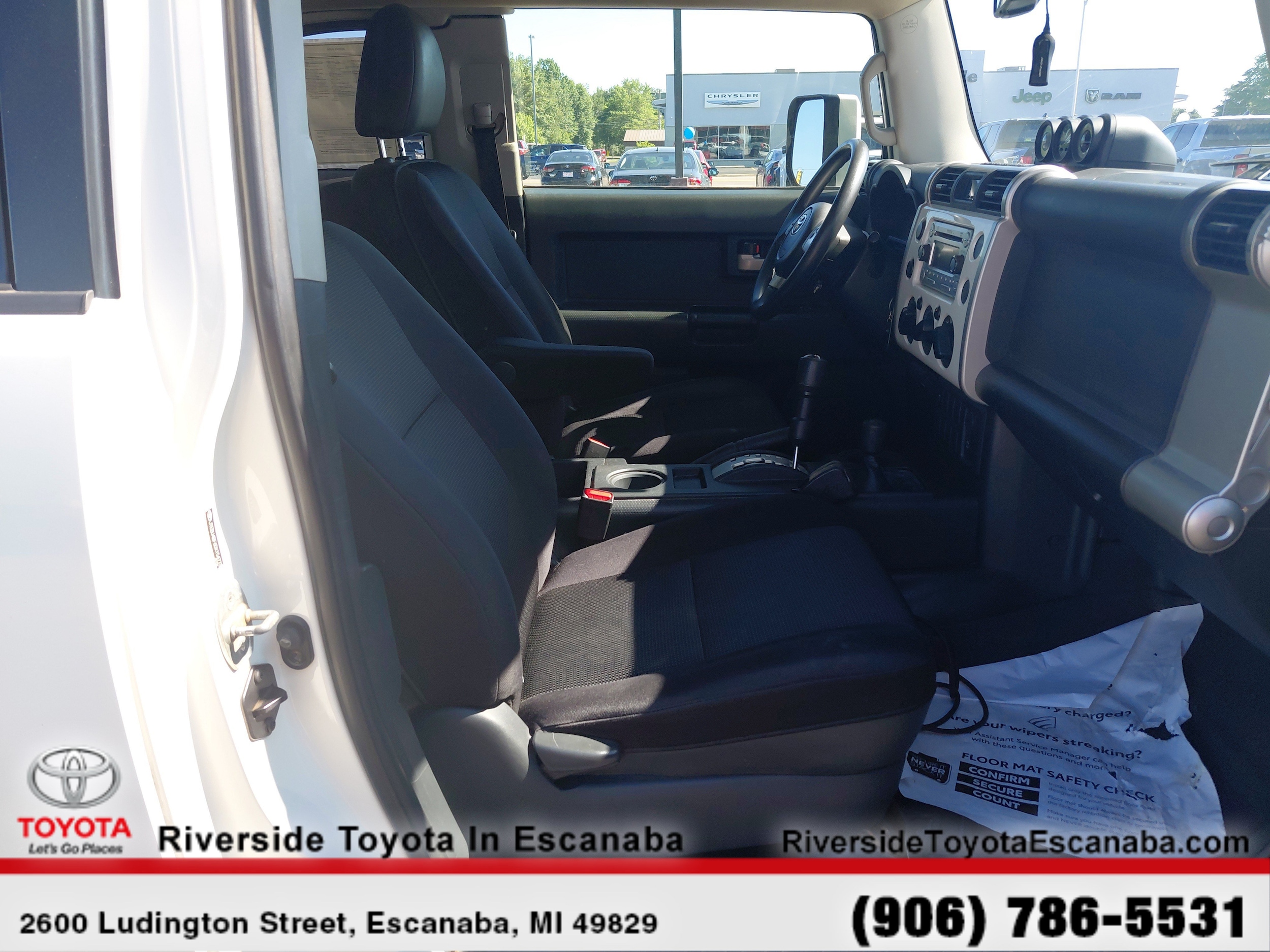 2013 Toyota FJ Cruiser Base - Photo 26