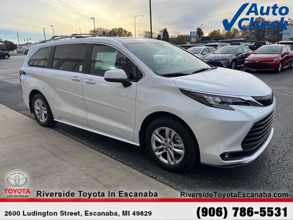 New 2025 Toyota Sienna XLE 7 Passenger Van Passenger Van